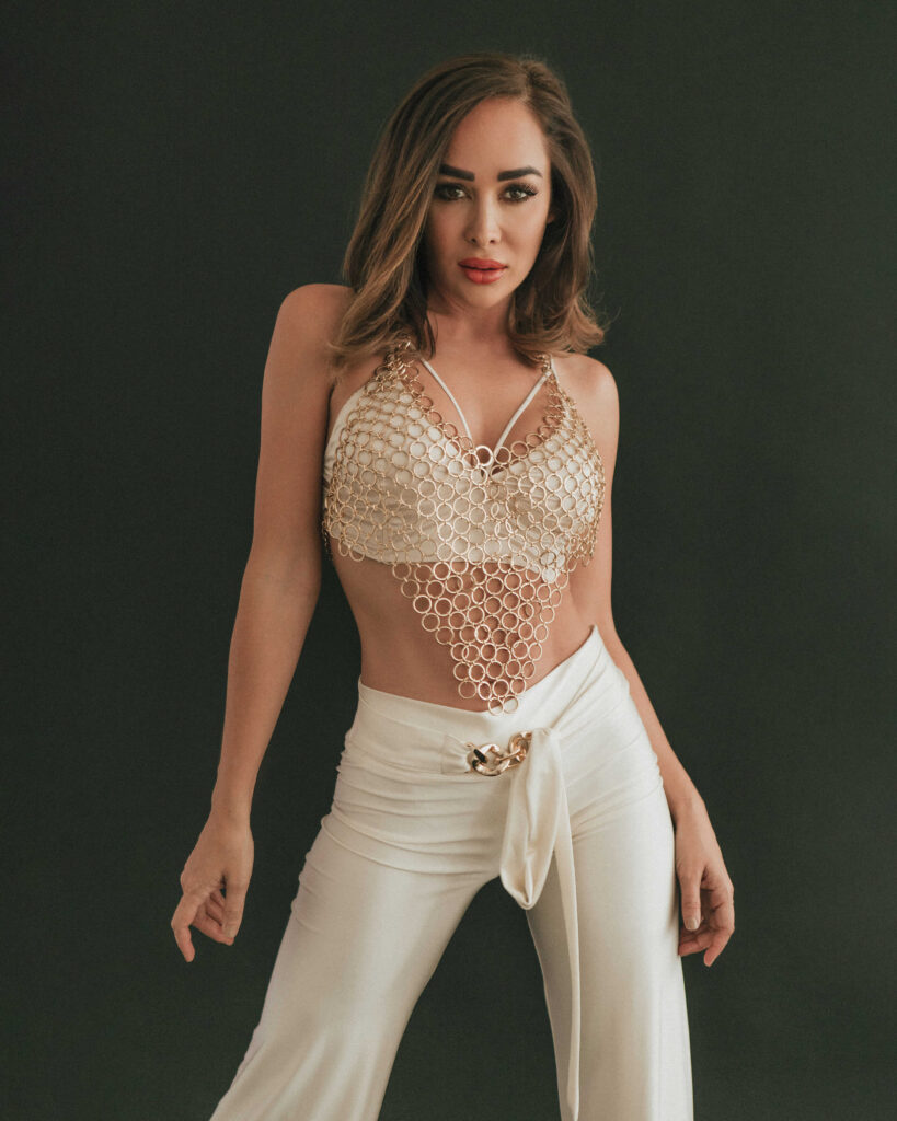 raquel solves